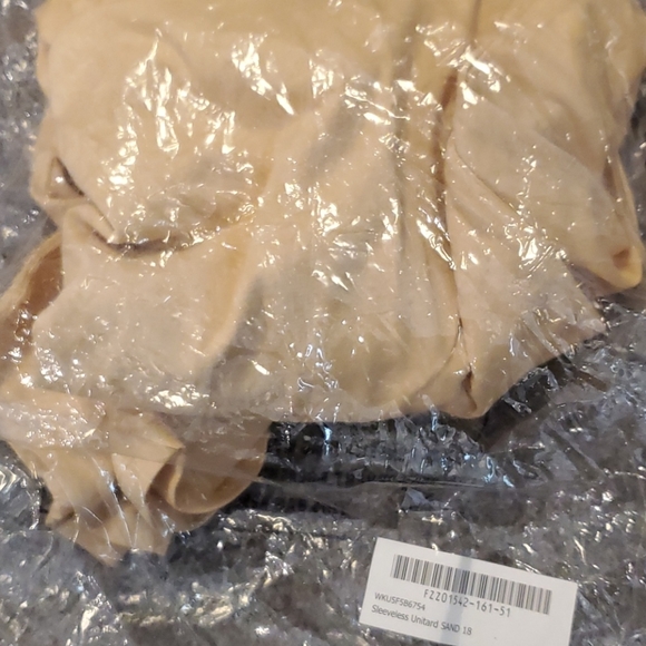 Boohoo women's sleeveless unitard - Picture 5 of 8